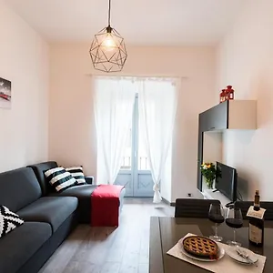 central-modern-apartment.it-lombardy.com/